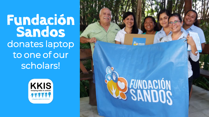 Fundación Sandos Donates a Laptop