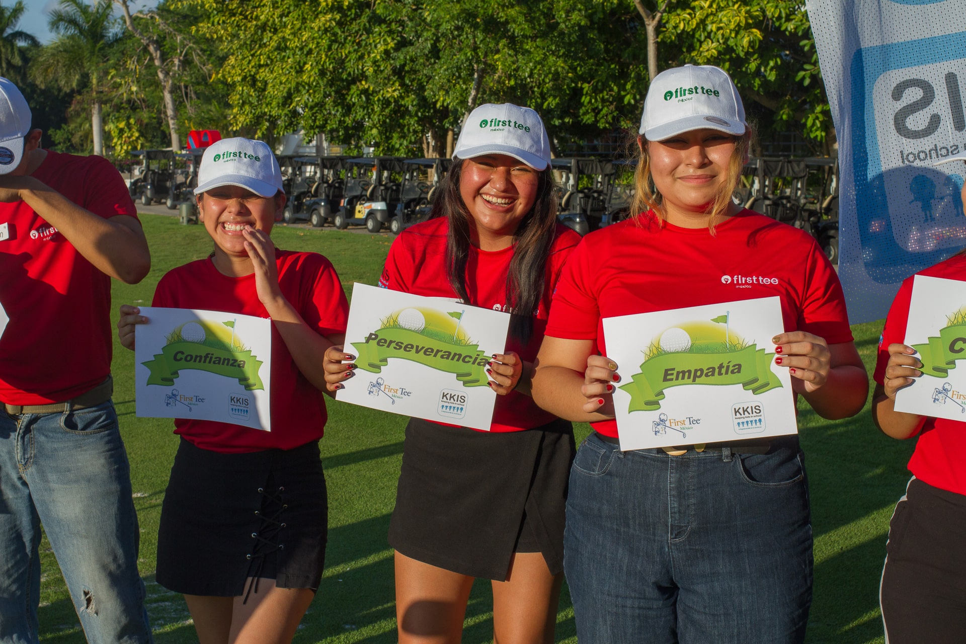 First Tee México Teaches KKIS Scholars Golf!